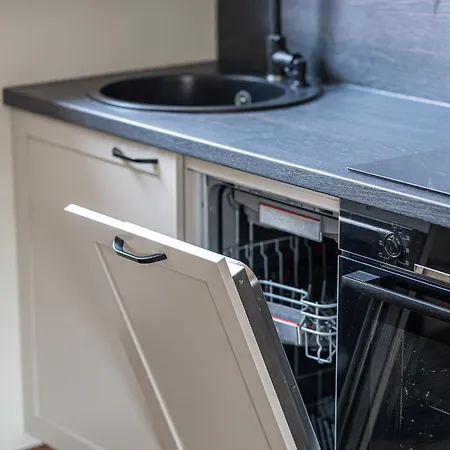 Apartamento Cozy Attic Self Check In
