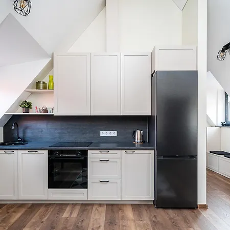 Cozy Attic Self Check In Apartmán *